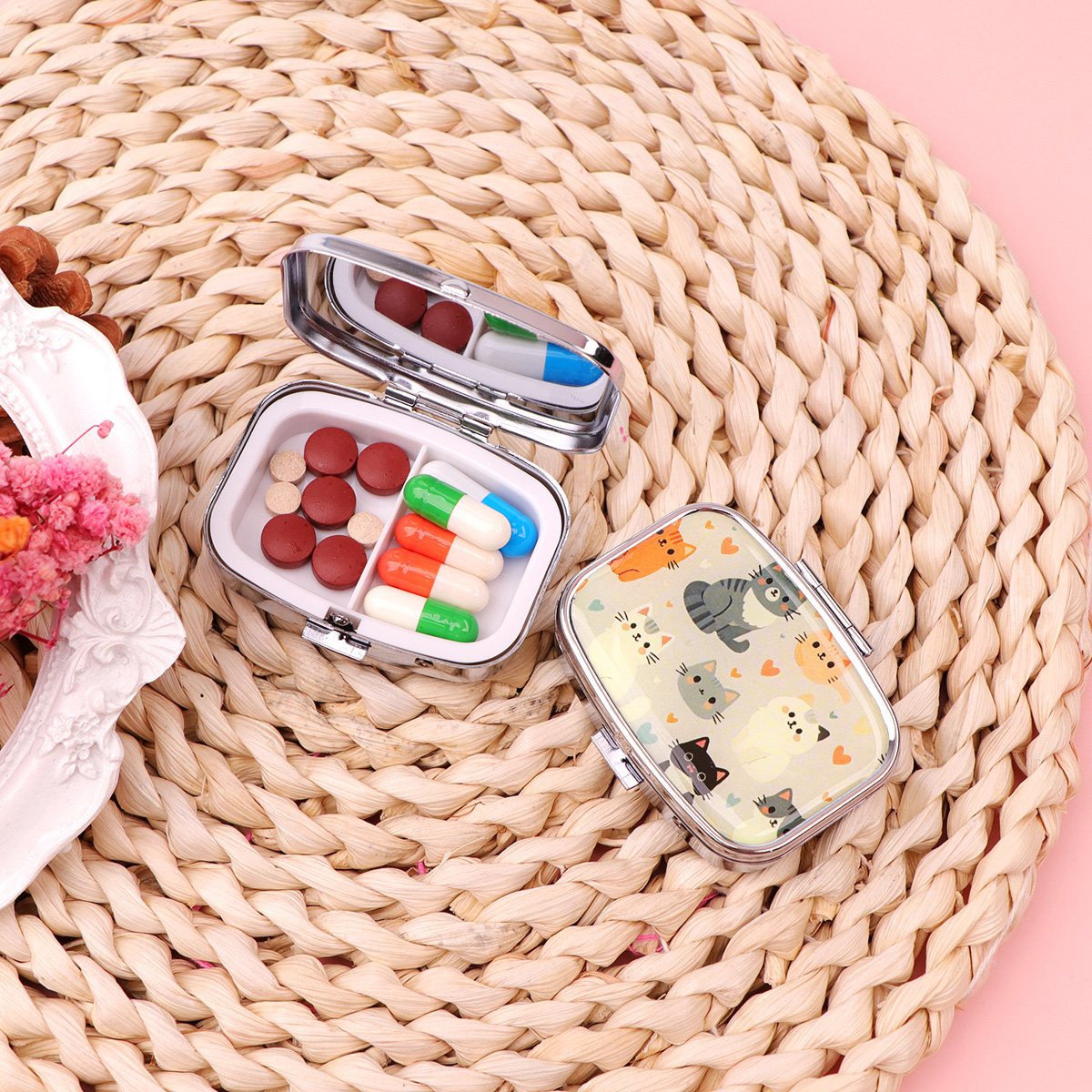 Black Cat Pill Boxes Cartoon A - Token Tray Organizer recensie en prijs